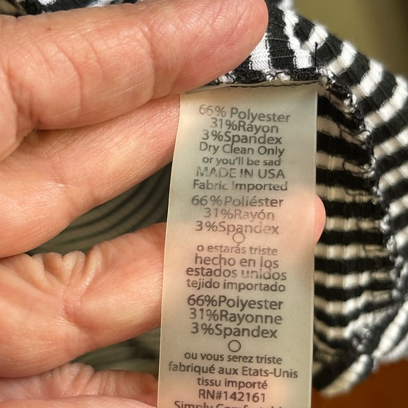 Lularoe Lindsay Kimono size L black & white stripe - Picture 3 of 7